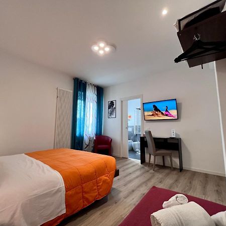 Verona Rooms 109 Екстериор снимка