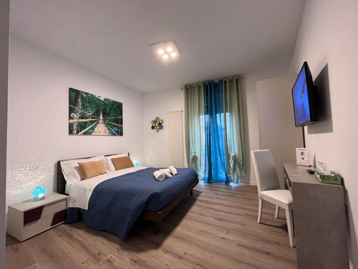 Verona Rooms 109 Екстериор снимка