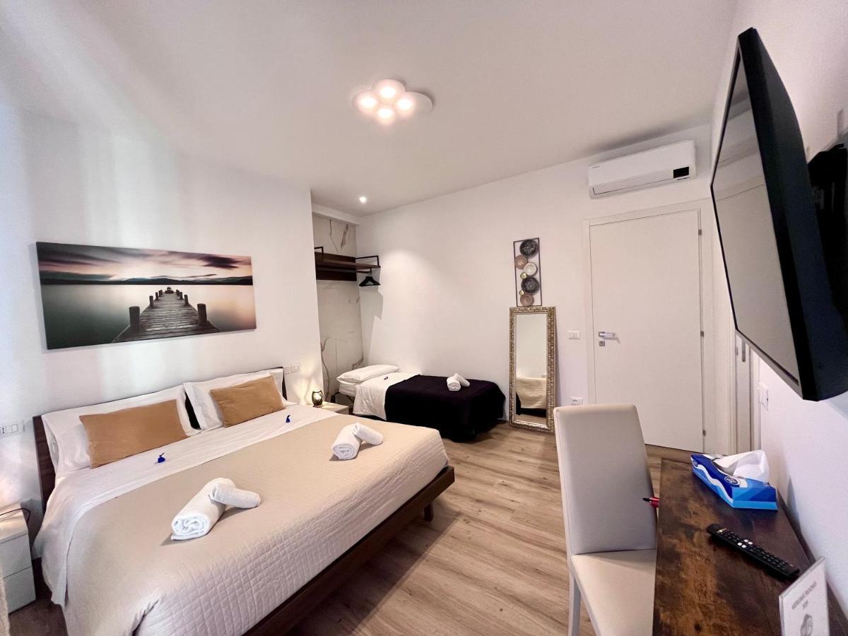 Verona Rooms 109 Екстериор снимка