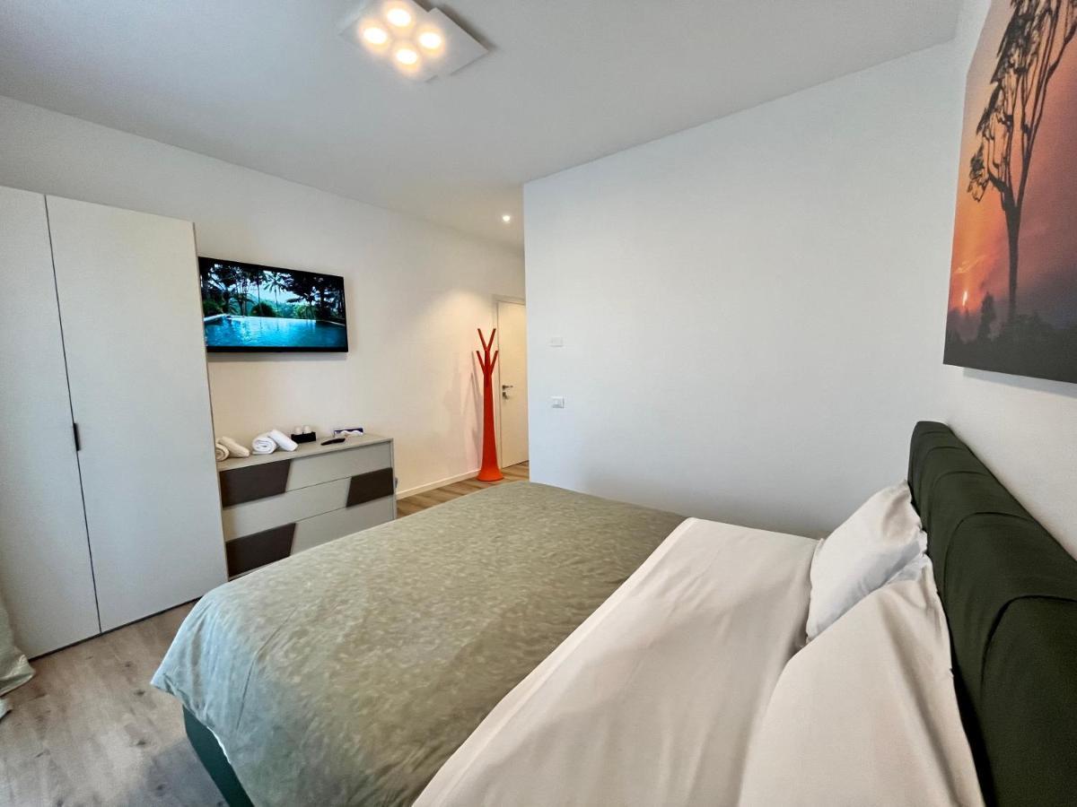 Verona Rooms 109 Екстериор снимка